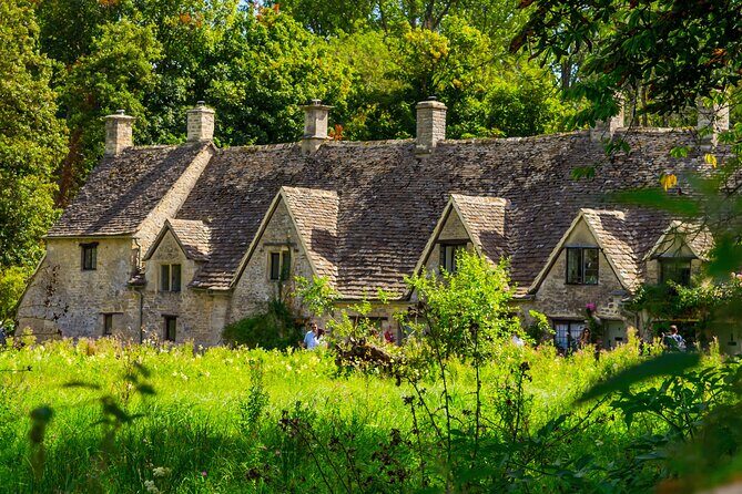 Cotswolds Village Private Car Tour and Photoshoot - Why This Tour Works Well