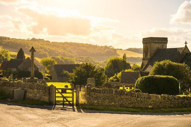 Cotswolds Village Private Car Tour and Photoshoot - Who Will Love It?