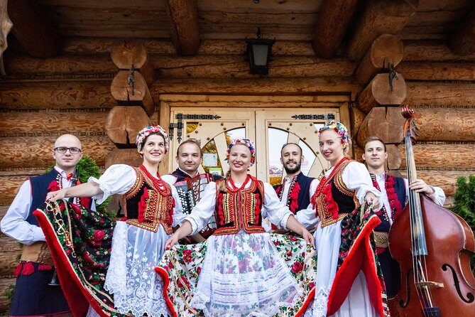 Cottage Style Evening with Folk Show and Traditional Feast from Krakow - A Detailed Look at the Cottage Style Evening in Krakow