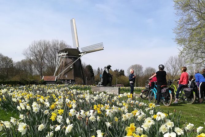 Countryside Bike Tour from Amsterdam: a Windmill and Dutch Cheese - Authenticity and Comfort