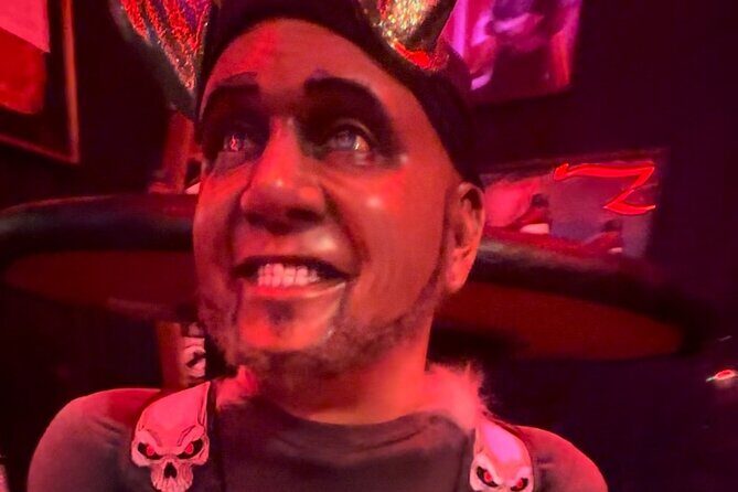 Count's Kustoms Deluxe Car Tour - Counts Kustoms Deluxe Car Tour: An Insiders Look at Vegass Automotive World