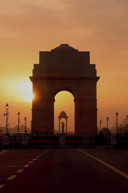 Cover Delhi in a Day: Private Guided Tour with 9 place visit - A Detailed Look at the Tour Experience