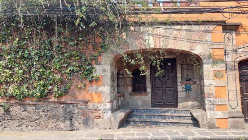 Coyoacán: A Tour of Coyoacán's Cinema, Arts, and Culture - Cultural and Historic Landmarks