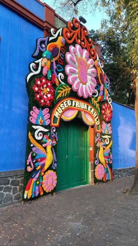 Coyoacán: History and Life of a Magical Neighborhood - Authentic Experiences and Authenticity
