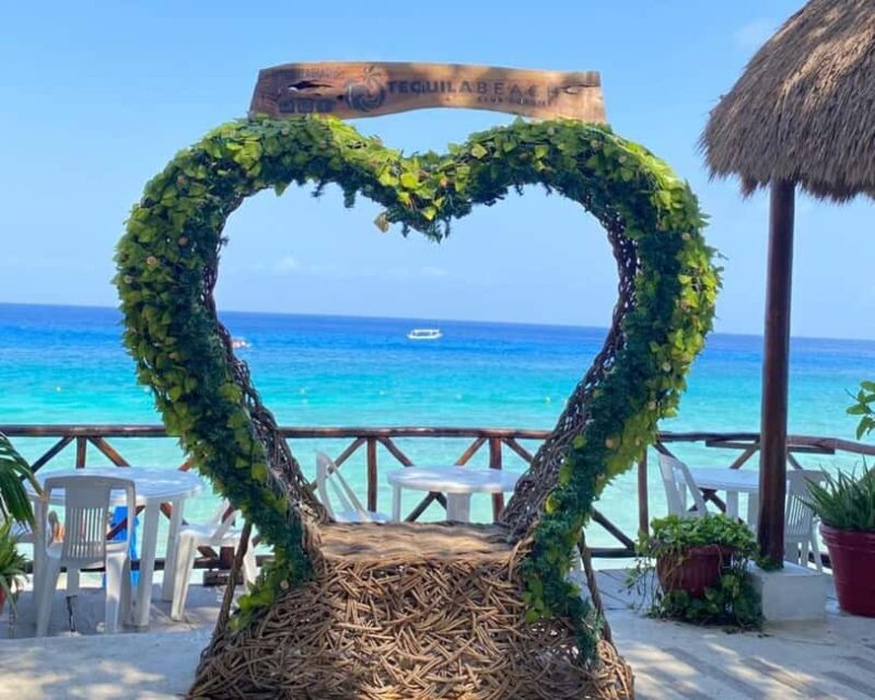 Cozumel: All-Inclusive Beach Club Day Pass with Open Bar - An Authentic Day of Caribbean Luxury and Fun