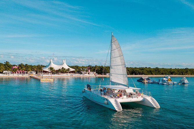 Cozumel Catamaran Snorkeling Tour & Lunch (Hotel Pick Up) - Who Should Consider This Tour?