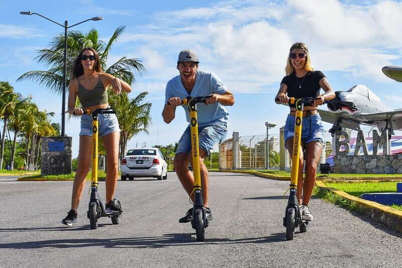 Cozumel: Clear Boat and Electric Scooter Ride - In-Depth Look at the Tour Experience