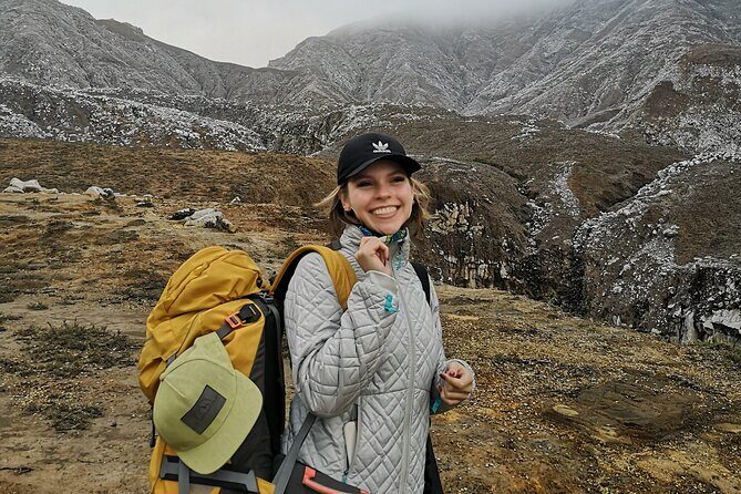 CR Natural Wonders Trek. Bajos del toro the waterfall trail + Poas volcano. - Key Points