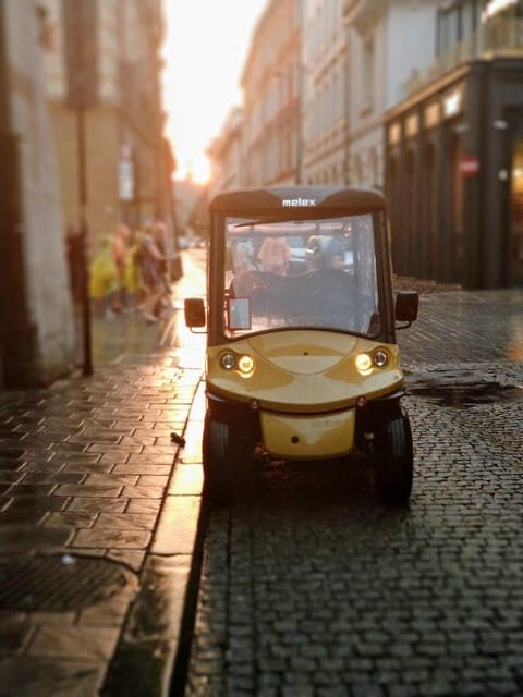 Cracow: Kazimierz by Golf Cart and Schindler's Factory Tour - Key Points