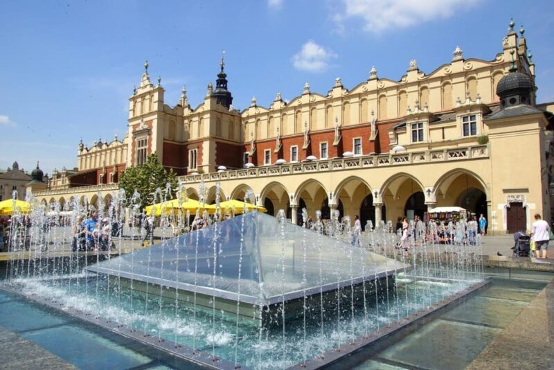 Cracow's Old Town sightseeing & St. Mary's Basilica Visit - FAQ about the Krakow Old Town & St. Mary’s Basilica Tour