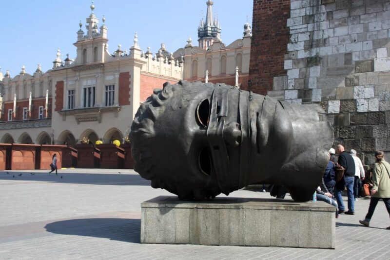 Cracow's Old Town, St. Mary's Church and Rynek Underground - Practical Details and Tips
