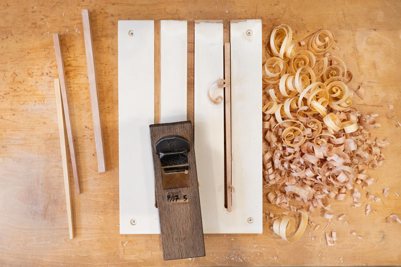 Crafting Your Own Chopsticks in Shinjuku - The instructor makes the short class work