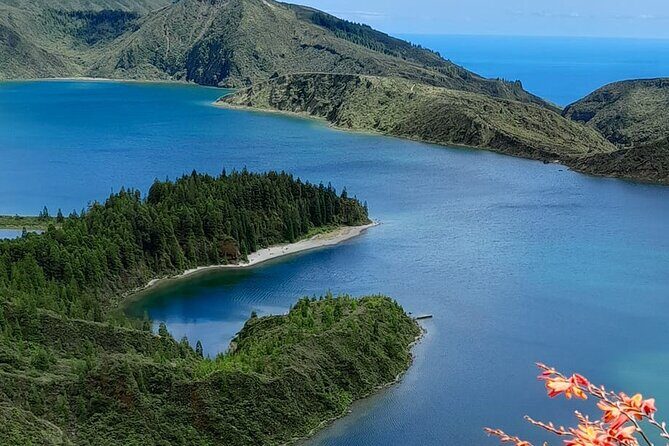 Crater Lakes Adventure: Sete Cidades & Lagoa do Fogo Day Tour - In-Depth Review of the São Miguel West Side Tour
