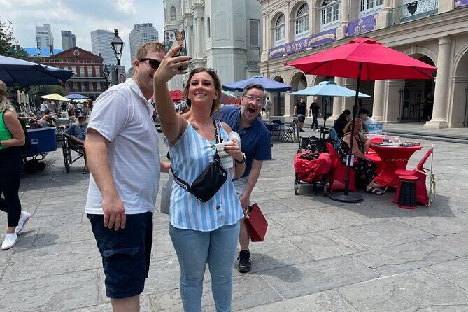 Crazy Calabasas Scavenger Hunt - Key Points