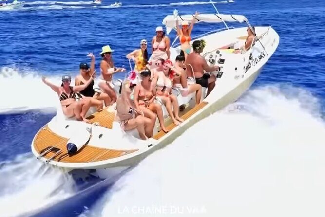 Crazyseahorseborabora Comfortable boat , sensational snorkeling . - Practical Considerations