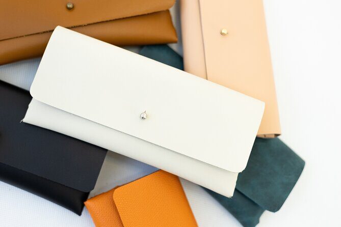 Create a unique leather accessory in downtown Budapest! - FAQ