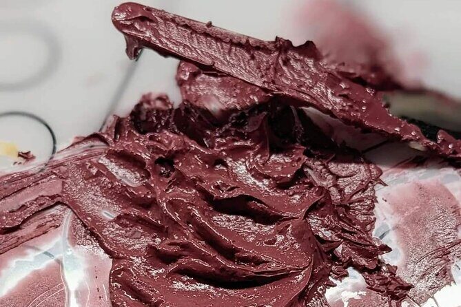 Create your Own Lipstick or Lip gloss Experience in Charlotte - An In-Depth Look at This Creative Beauty Experience