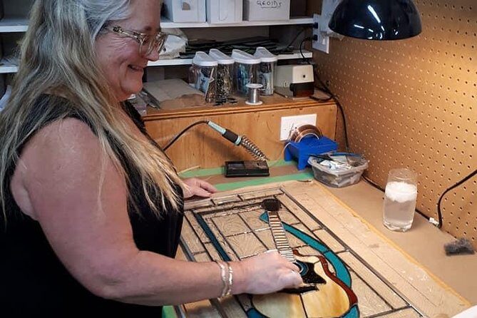 Create your own Stained Glass Masterpiece - Key Points