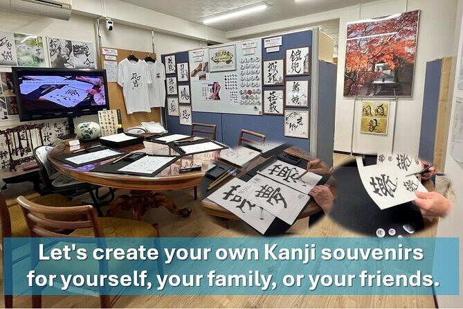 Creative experienceDrawing Kanji and Creating Souvenirs - A Creative Journey into Kanji in Tokyo
