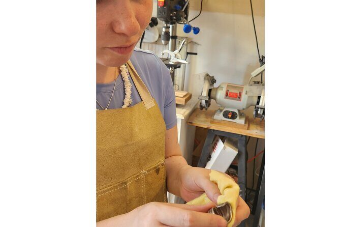 Creative Upcycling Art Classes - A Detailed Look at the Itinerary and What to Expect