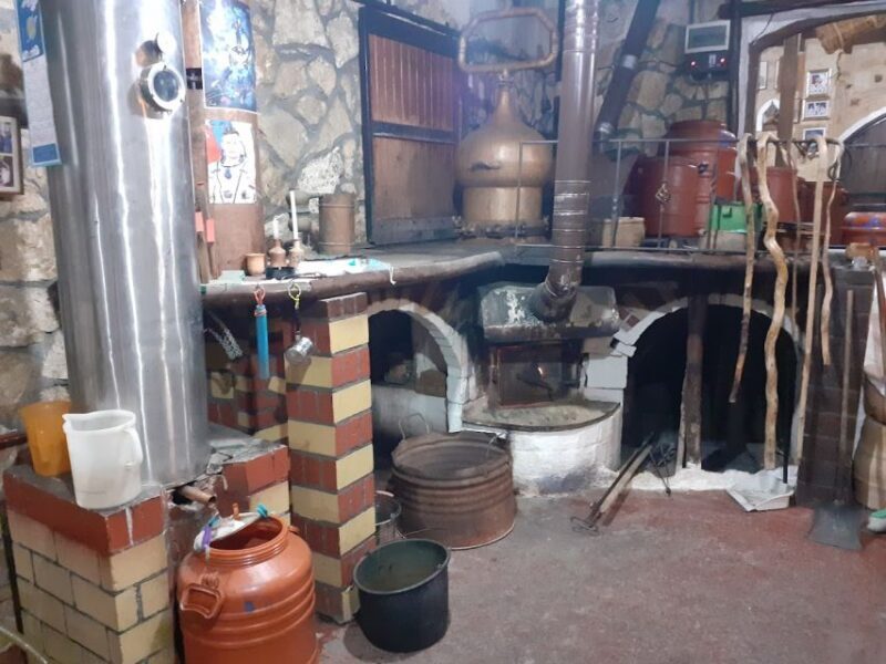 Crete: Full-Day Cretan Wines, Olive Oil, Raki and Food Tour - Crete: Full-Day Cretan Wines, Olive Oil, Raki, and Food Tour