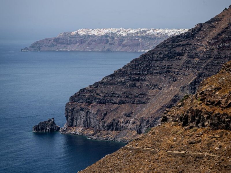 Crete: Santorini 1 Day Cruise - Who Should Consider This Tour?
