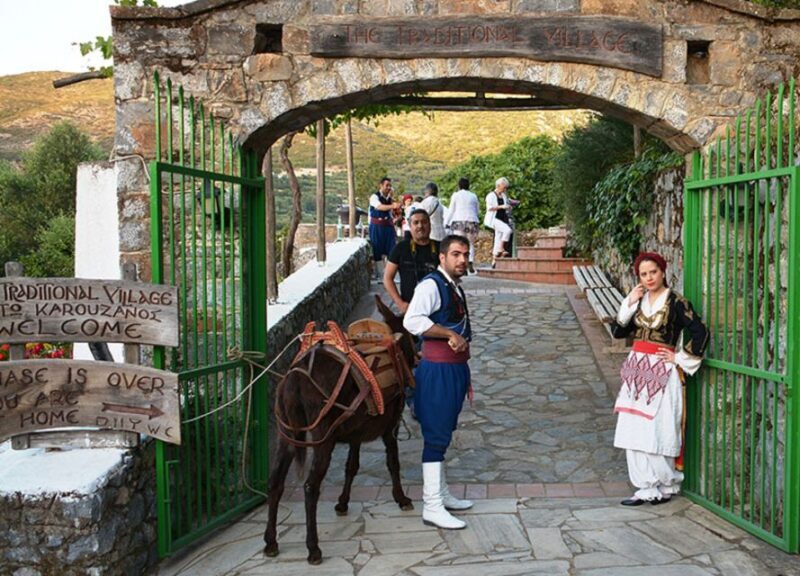 Crete: Traditional Dance Show and Buffet Dinner with Wine - Who Should Consider This Tour?