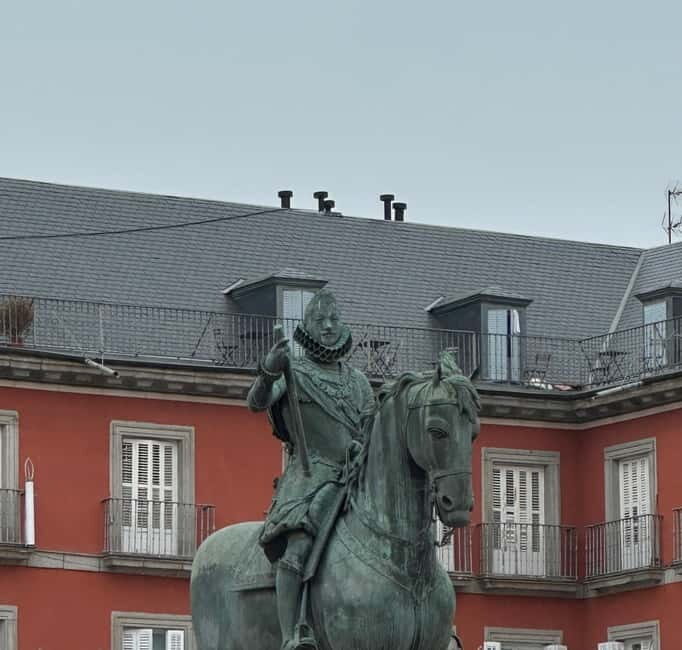 Crimes: the darkest side of Madrid - A Deep Dive Into Madrid’s Dark Side: The Tour Experience