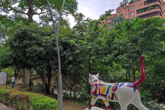 Cristo Rey, Tertulia Museum and Downtown Cali City Tour - Plaza de Caicedo: The Heart of Cali’s Old Town