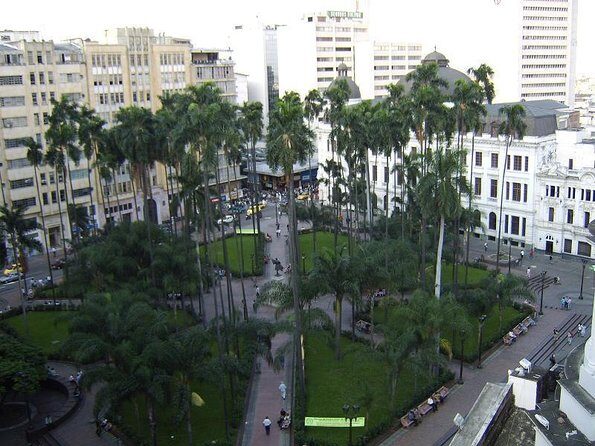 Cristo Rey, Tertulia Museum and Downtown Cali City Tour - Plaza San Francisco: Architecture and Religious Heritage