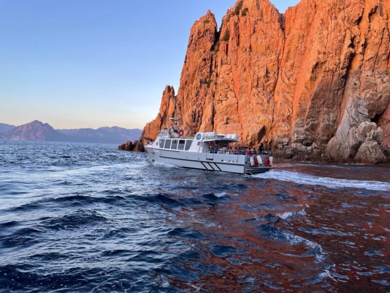 Croisière visite des Calanques de Piana Baignade en vedette - Exploring Corsica’s Coastline on a 2.5-Hour Boat Tour