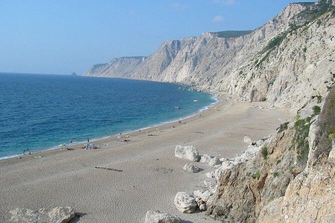 Cruise along the coast of Kefalonia with lunch and wine - A Beautiful Day on the Waters of Kefalonia: Coastal Cruise with Lunch and Wine