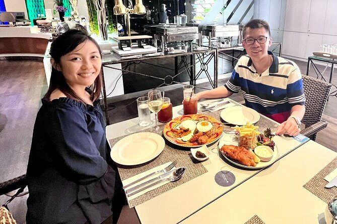 Cruise and Dining Adventure in Tropical Paradise of Singapore - A Deep Dive: What to Expect on This Singapore Adventure