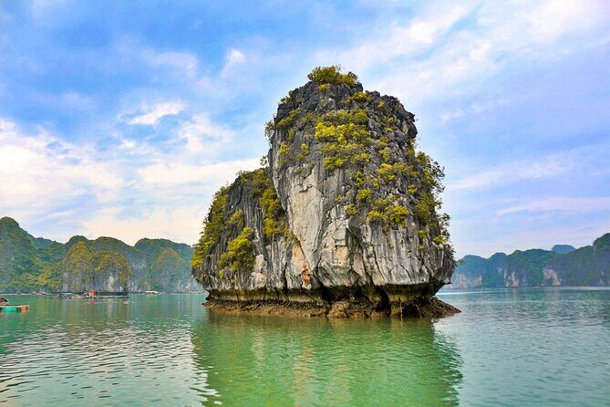 Cruise and kayak on Lan Ha bay Ha Long bay with local experts - FAQ