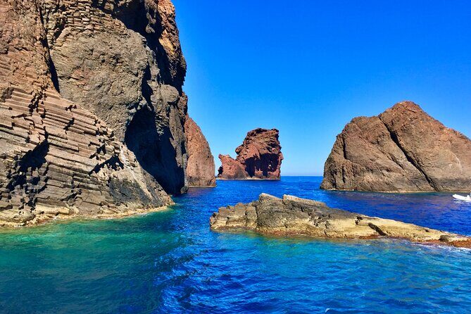 Cruise in a small group in Scandola Girolata Calanques de Piana - The Sum Up: Who Should Consider This Tour?