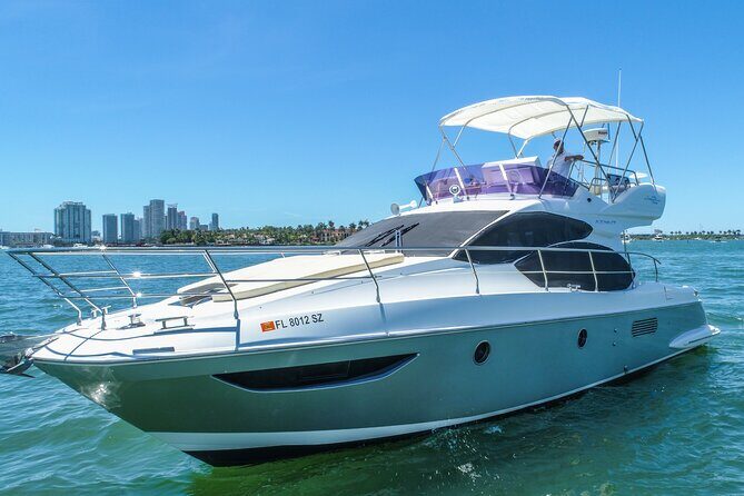 Cruise Miami in a Luxurious Azimut Flybridge Yacht - Key Points