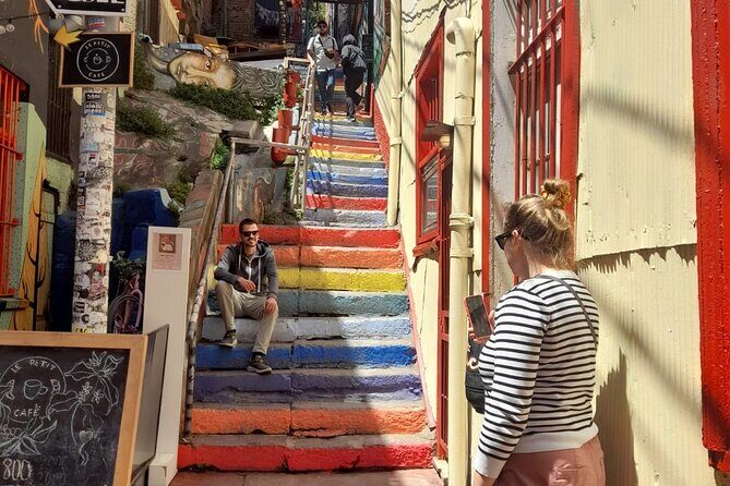 Cruise Port to Valparaiso & Casablanca: Drop-off in Santiago - Exploring Valparaiso: A City of Murals and Maritime Charm