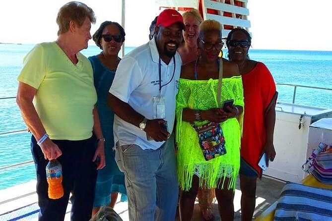 Cruise Ship Combo: Sloths, Chocolate Factory, City Tour, Beach, Private Shuttle - Exploring Roatan in Depth: What This Tour Offers