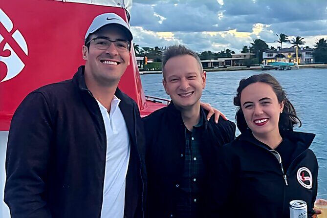 Cruise the Palm Beach Intracoastal on a 90 minute Tour - Key Points