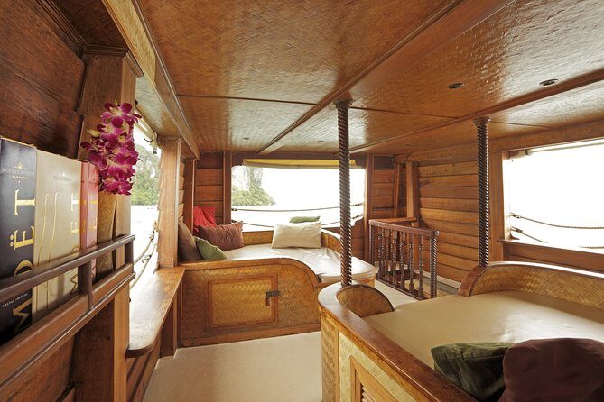 Cruising on a comfortabel boat in Phang Nga Bay - The "Must-Do" Tour Khao Lak - Key Points