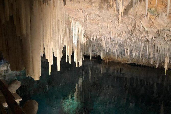 Crystal Caves and Bermuda Underwater Exploration Institute Admission - Key Points