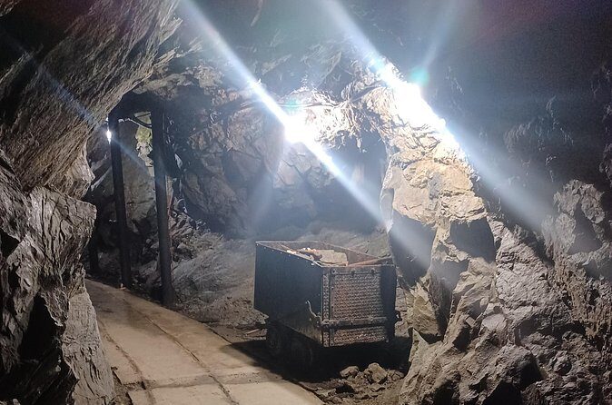 Crystal Gold Mine Tour Family Rate - FAQs