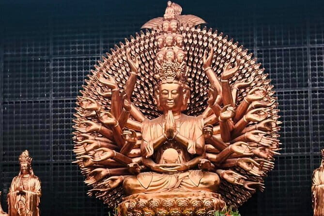 Cu Chi - Cao Dai Holy See - Ba Den Mountain 1 DayTour - Exploring the Cu Chi Tunnels: A Journey into Vietnam’s War Past