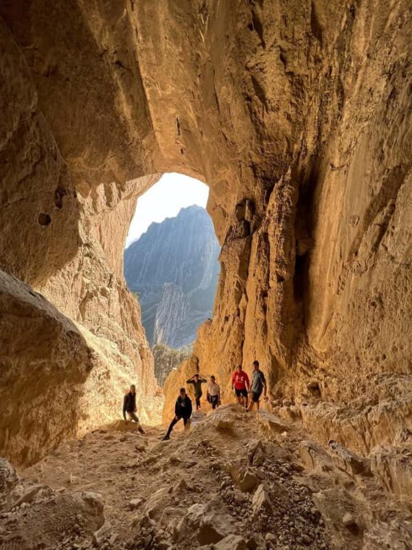 Cueva de la Virgen: Adventure and Nature in the Mountains - Key Points
