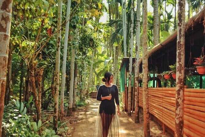 CULTURAL & HISTORIC DAY TOUR ATTRACTIONS - Churches, Temples & Spice Plantation - An In-Depth Look at the Tour Experience