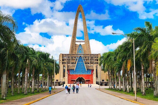 Cultural Safari Tour through the countryside of the Dominican Republic - Exploring the Heart of the Dominican Republic: A Cultural Safari Through the Countryside