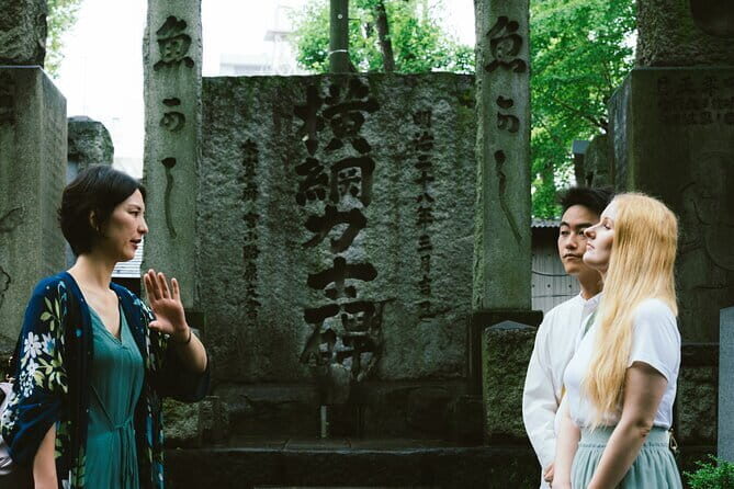 Cultural Temple Tour with a Real Local in Calm East Tokyo - Experience the Heart of Old Tokyo with a Local Guide in Monzennakacho
