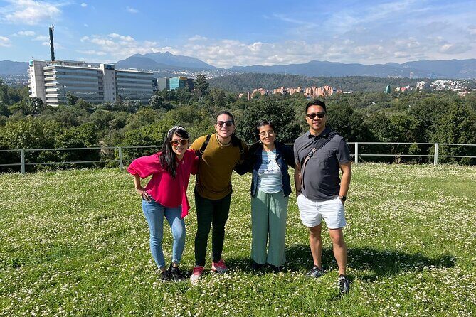 Cultural Tour in Mexico City: Xochimilco, Coyoacan and Murals - Experience Mexico Citys Cultural Highlights in One Day