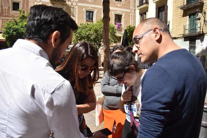 Cultural Walking Tour in Barcelona with Food & Wine Tasting - The Food, Wine, and Tasting Experience