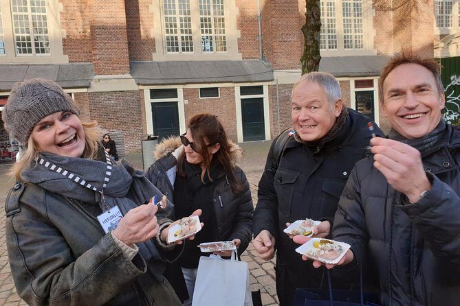 CULTURE with bite, culinary city tour - Diving Deep into the Experience